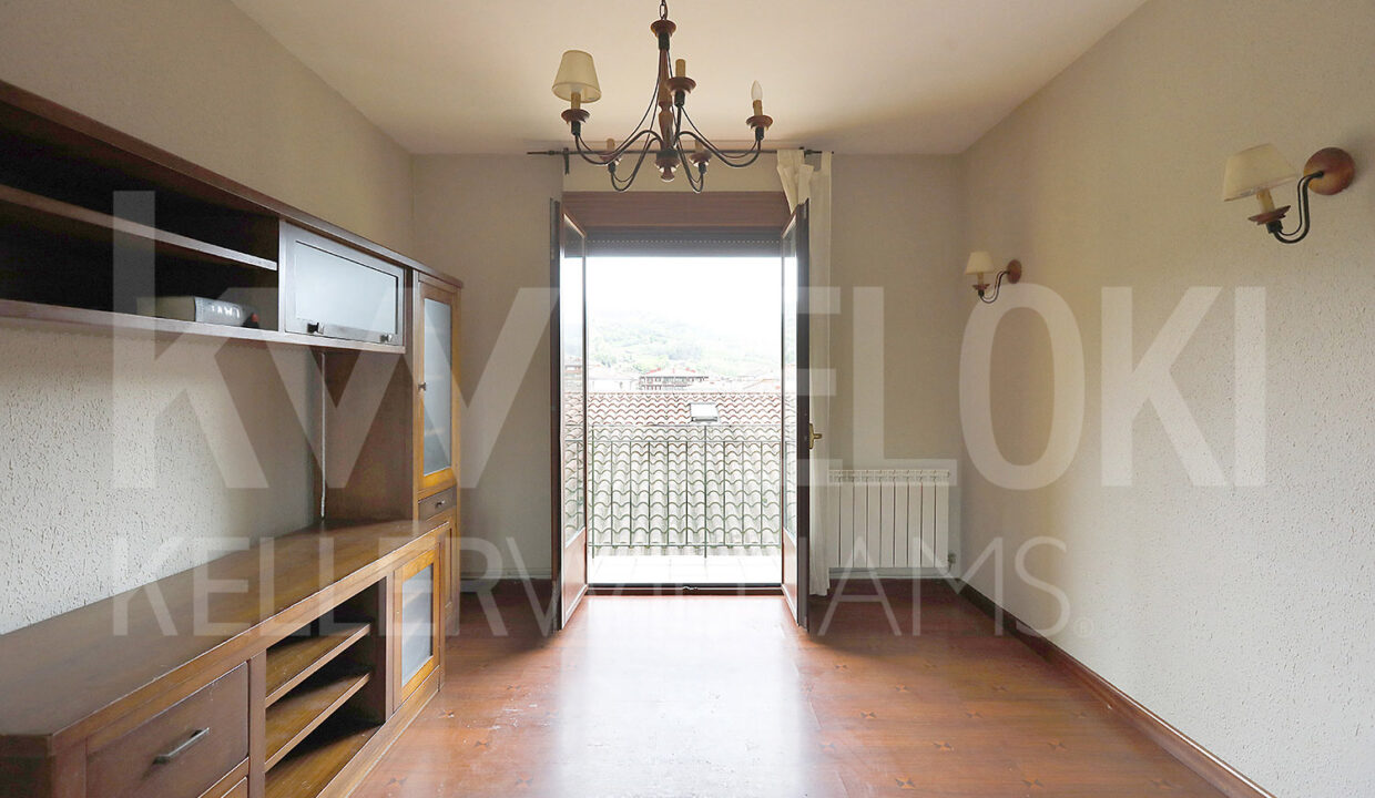 Roberto-Beloki-NP2001-4-M