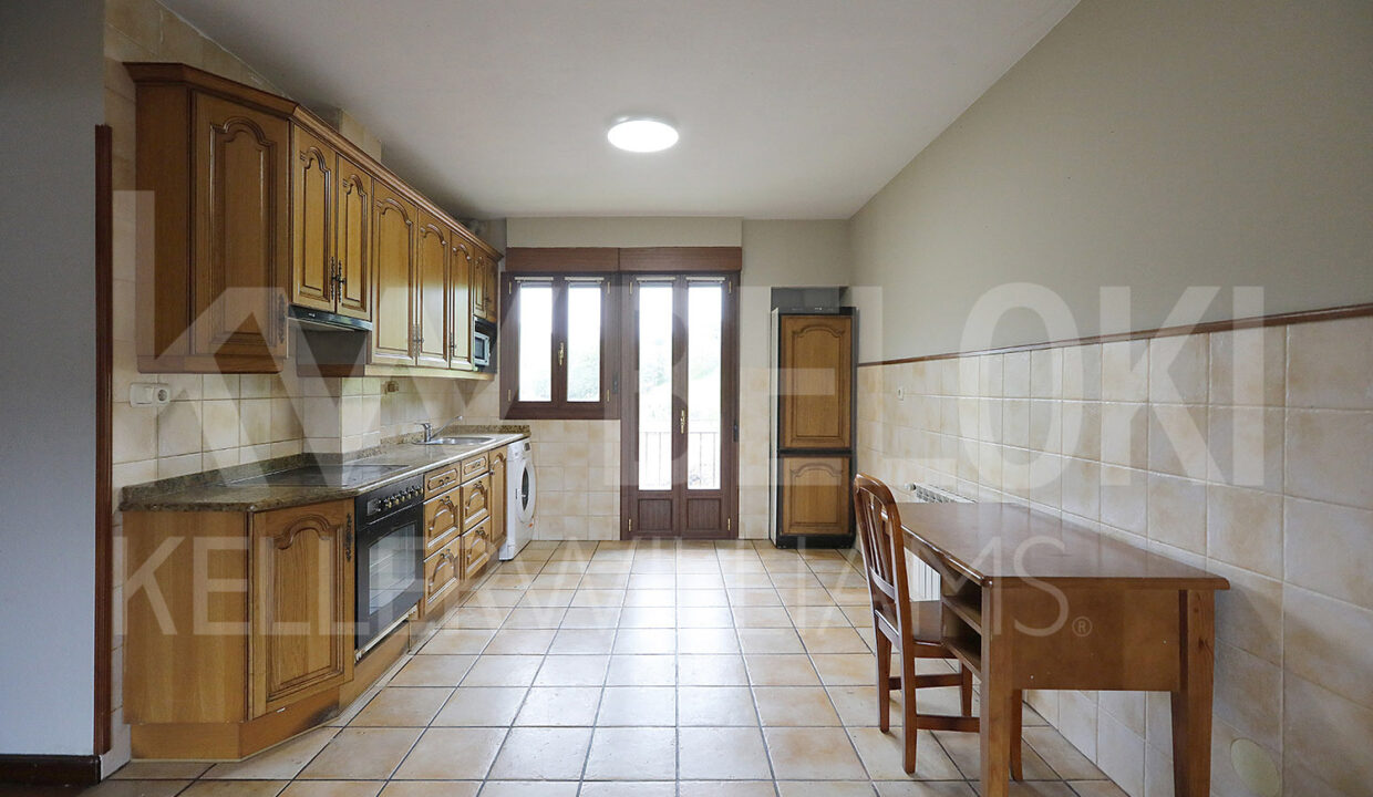 Roberto-Beloki-NP2001-9-M