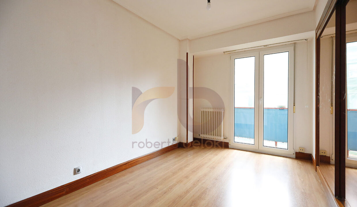 Roberto-Beloki-P1607-11-M-copia