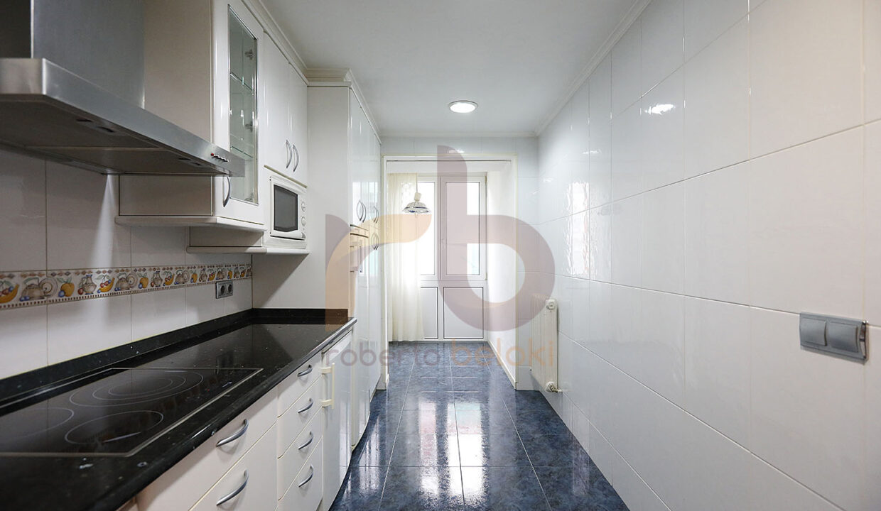 Roberto-Beloki-P1607-8-M-copia