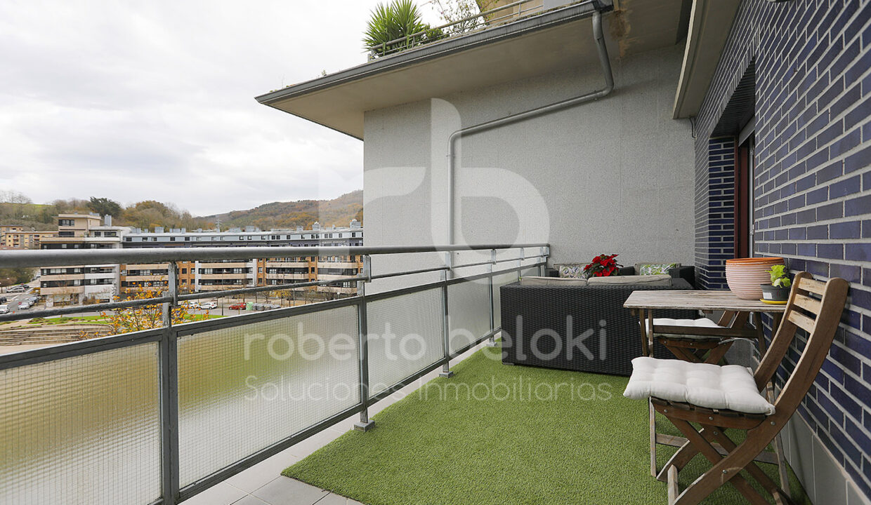 Roberto-Beloki-P2032-12-M-1