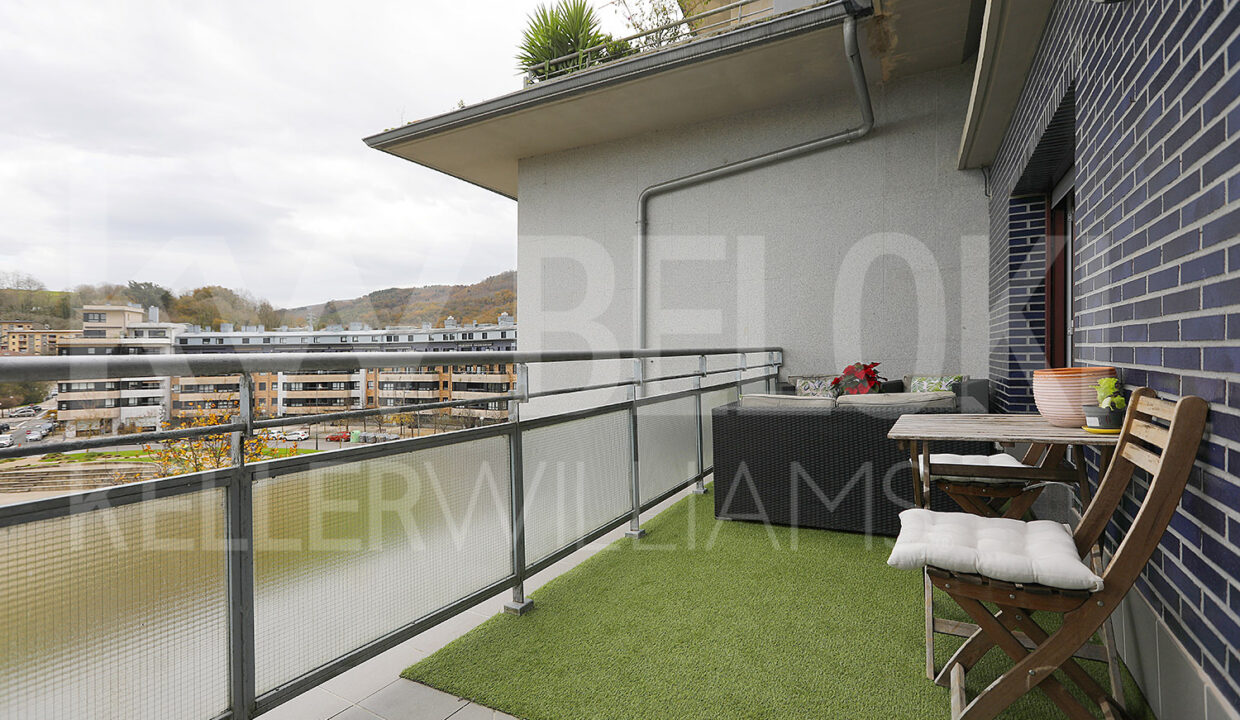 Roberto-Beloki-P2032-12-M