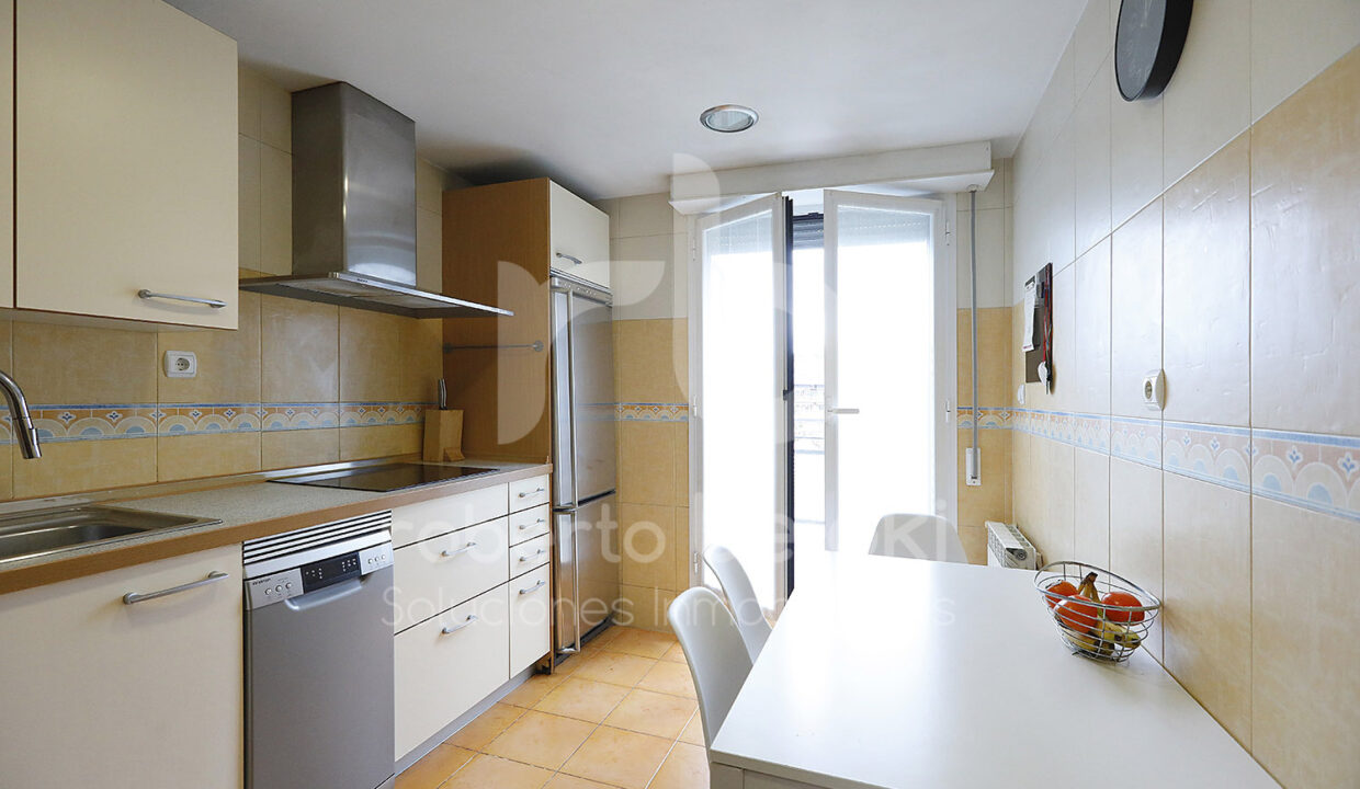 Roberto-Beloki-P2032-16-M-1