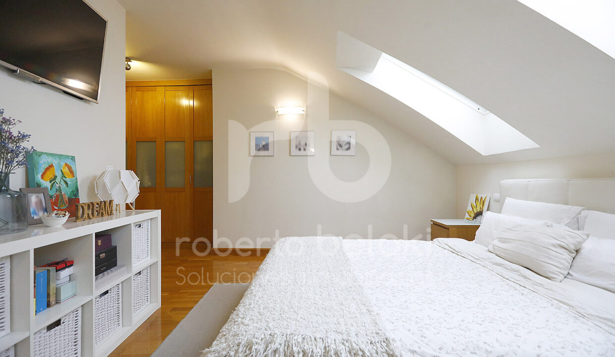 Roberto-Beloki-P2032-25-M-1