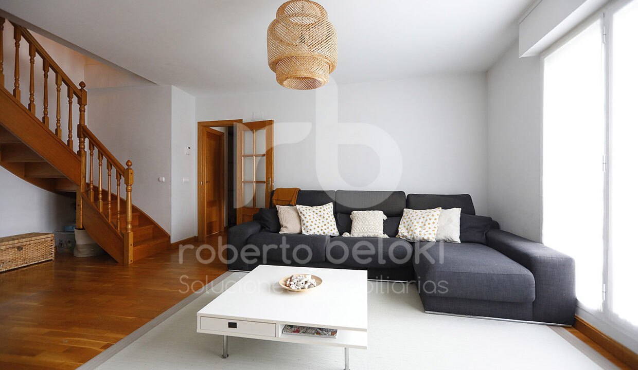 Roberto-Beloki-P2032-8-M-1