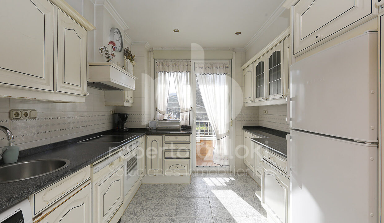 Roberto-Beloki-P2034-14-M