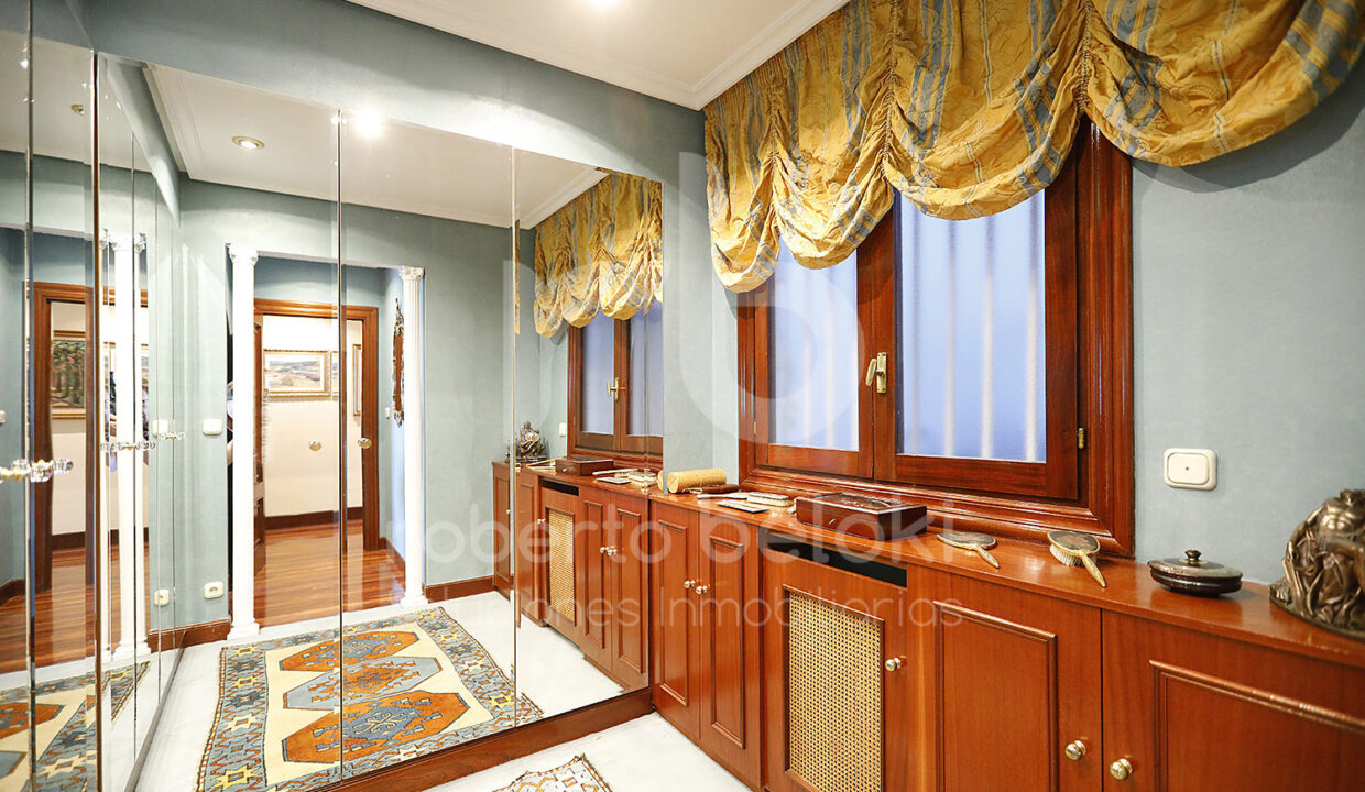 Roberto-Beloki-P2034-18-M