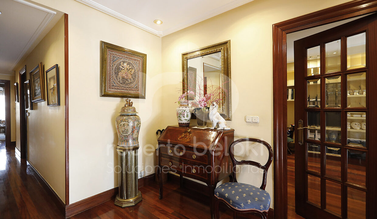 Roberto-Beloki-P2034-2-M