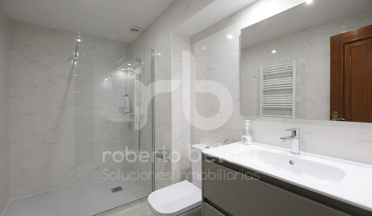 Roberto-Beloki-P2034-33-M