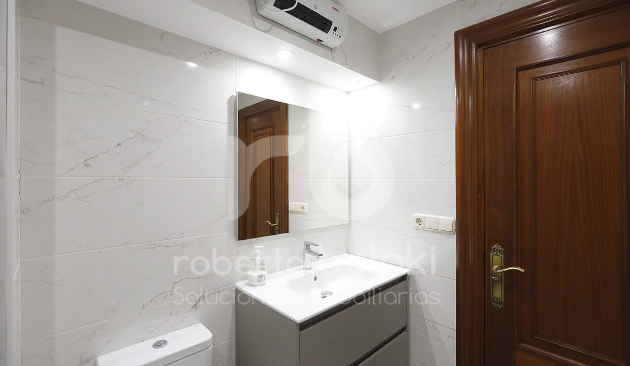 Roberto-Beloki-P2034-35-M