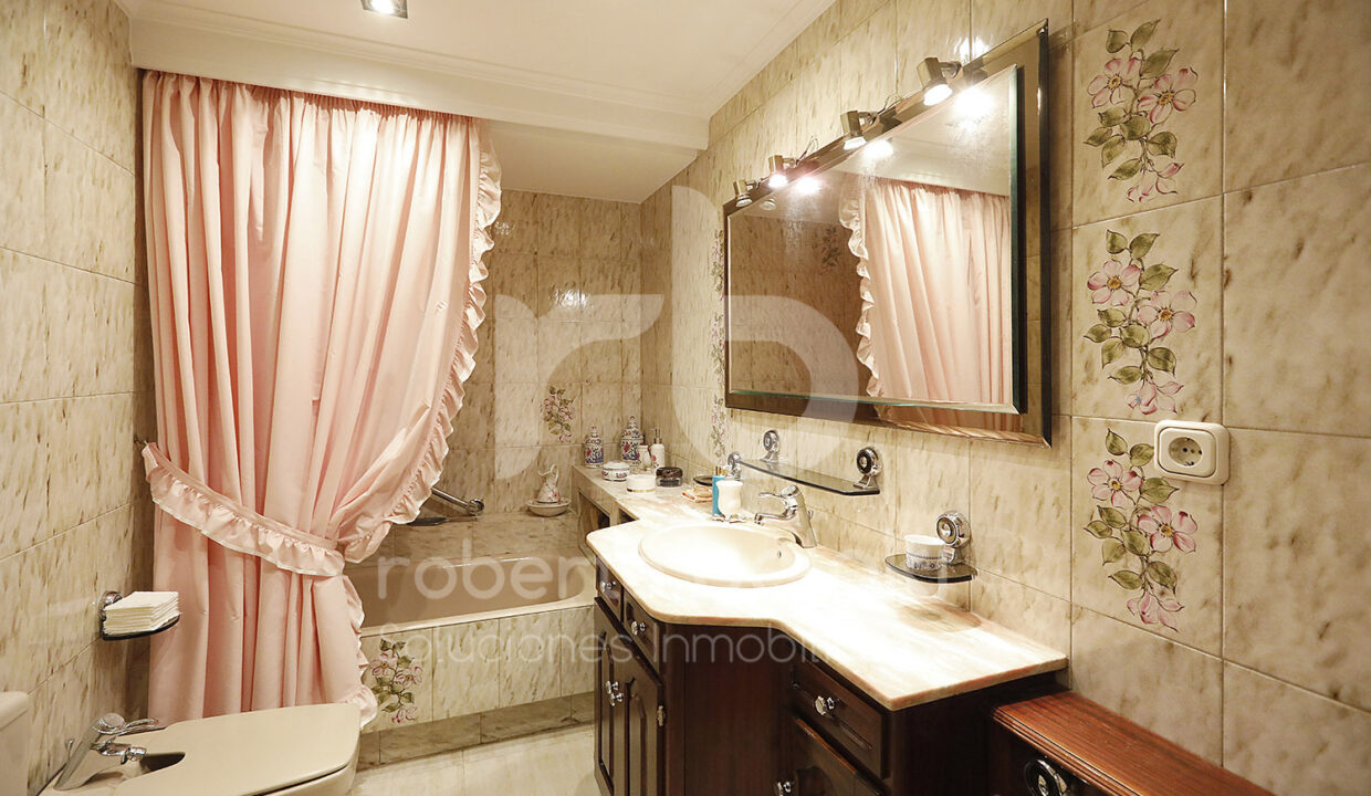 Roberto-Beloki-P2034-36-M