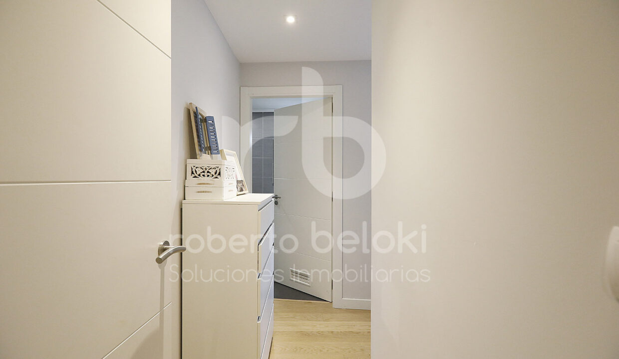 Roberto-Beloki-P2039-15-M