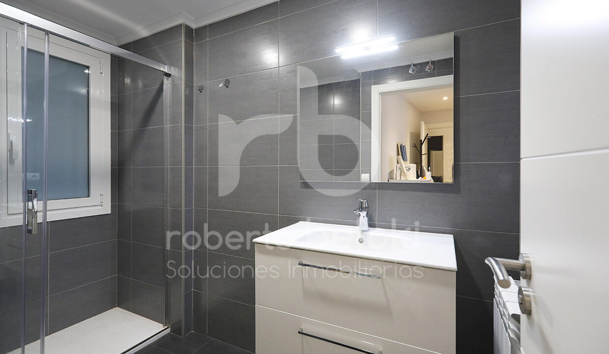 Roberto-Beloki-P2039-18-M