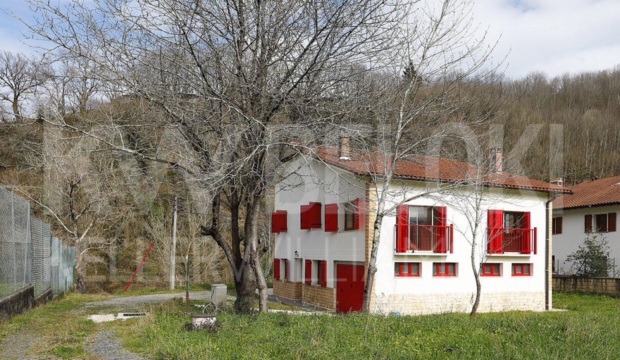 rOBERTO-bELOKI-NC2002-1-M