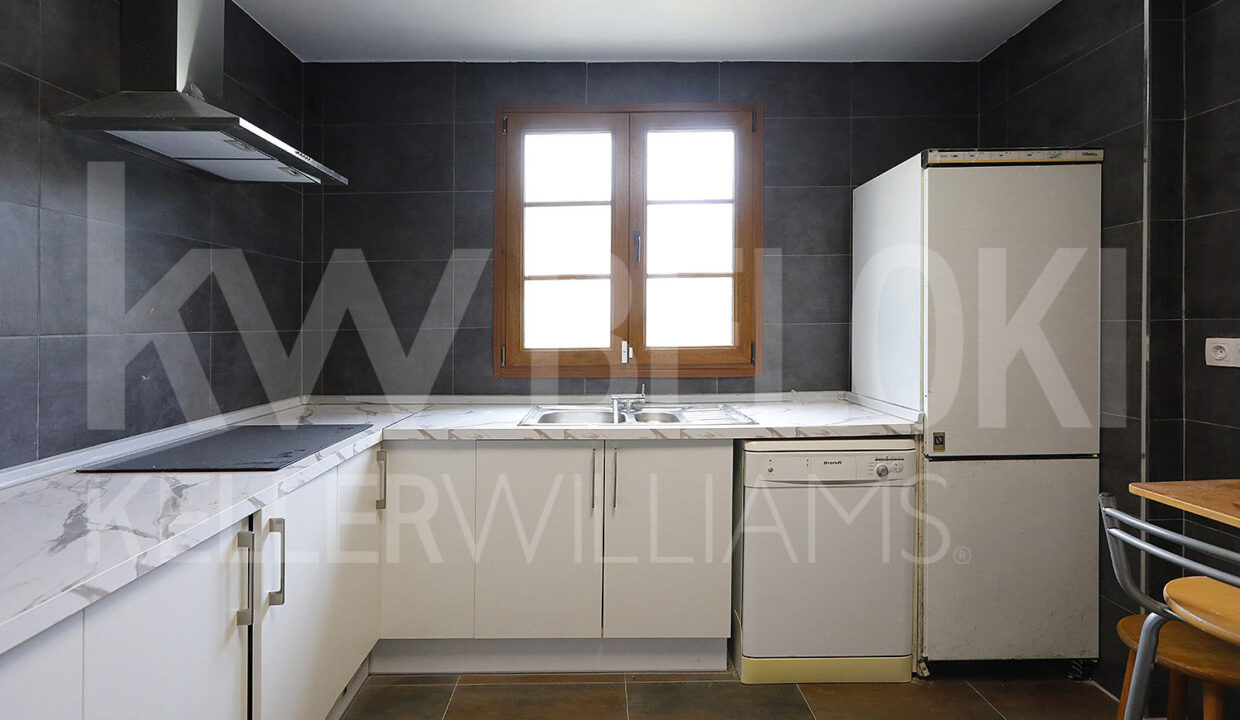 rOBERTO-bELOKI-NC2002-15-M