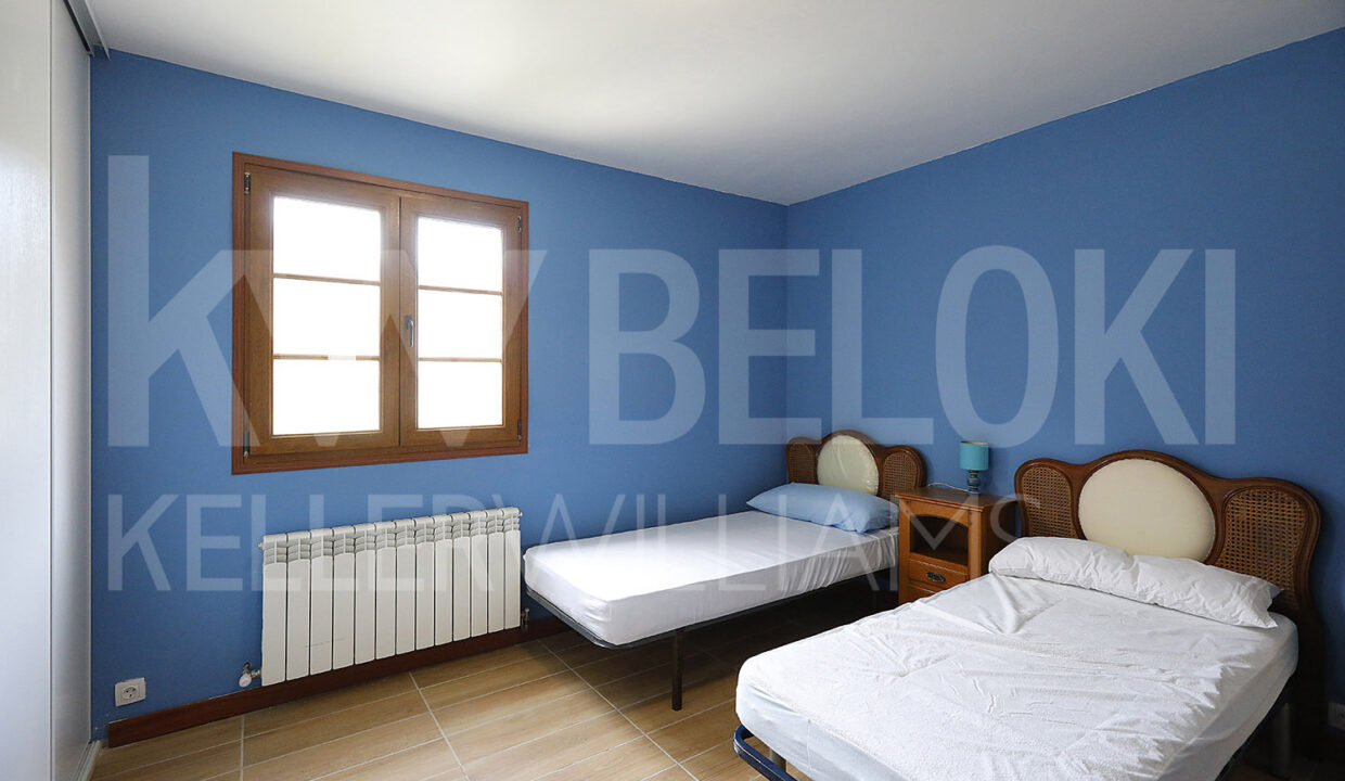 rOBERTO-bELOKI-NC2002-31-M