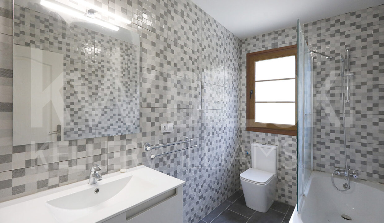 rOBERTO-bELOKI-NC2002-37-M