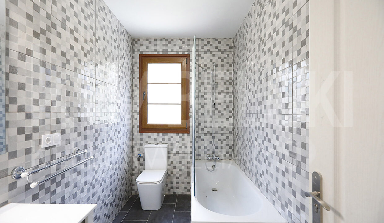 rOBERTO-bELOKI-NC2002-38-M