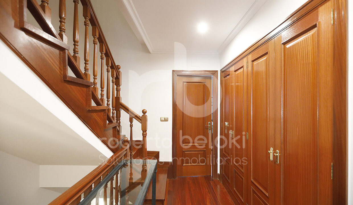 Roberto-Beloki-C2003-37-M