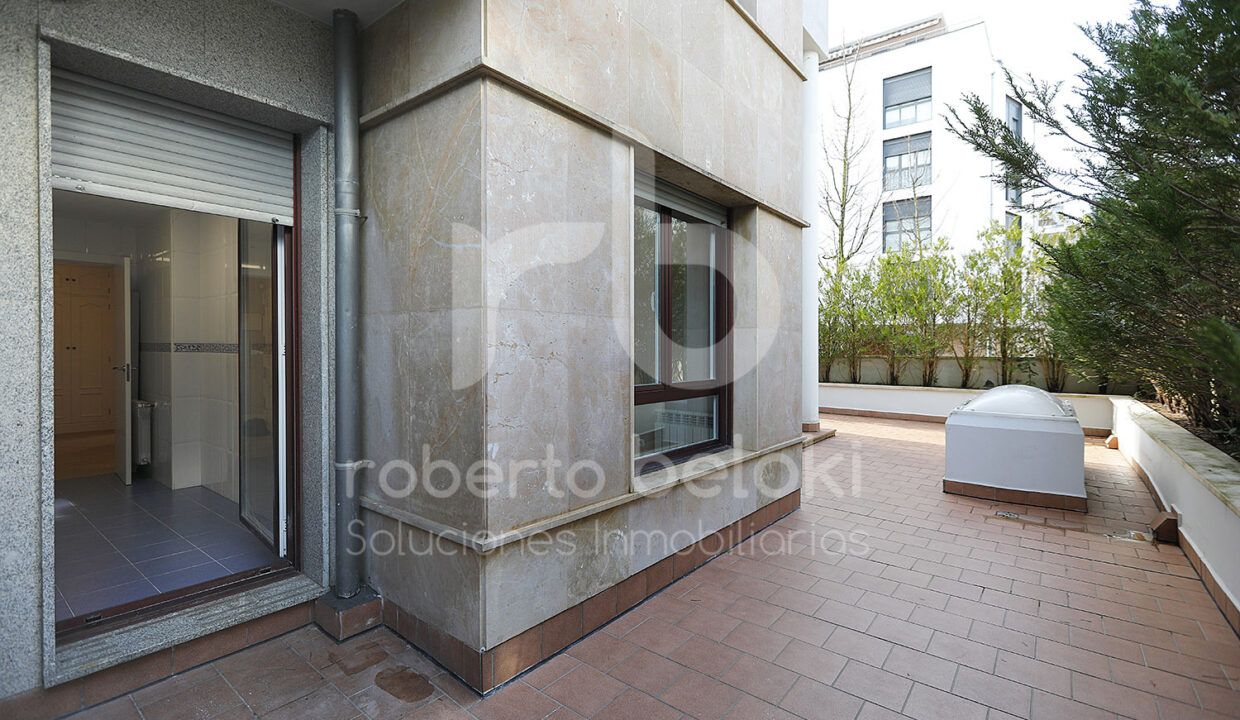 Roberto-Beloki-P2043-11-M