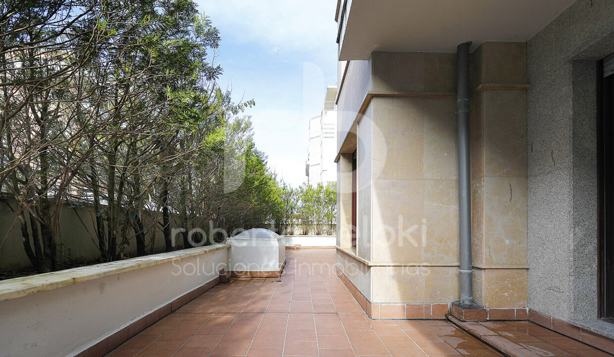 Roberto-Beloki-P2043-15-M