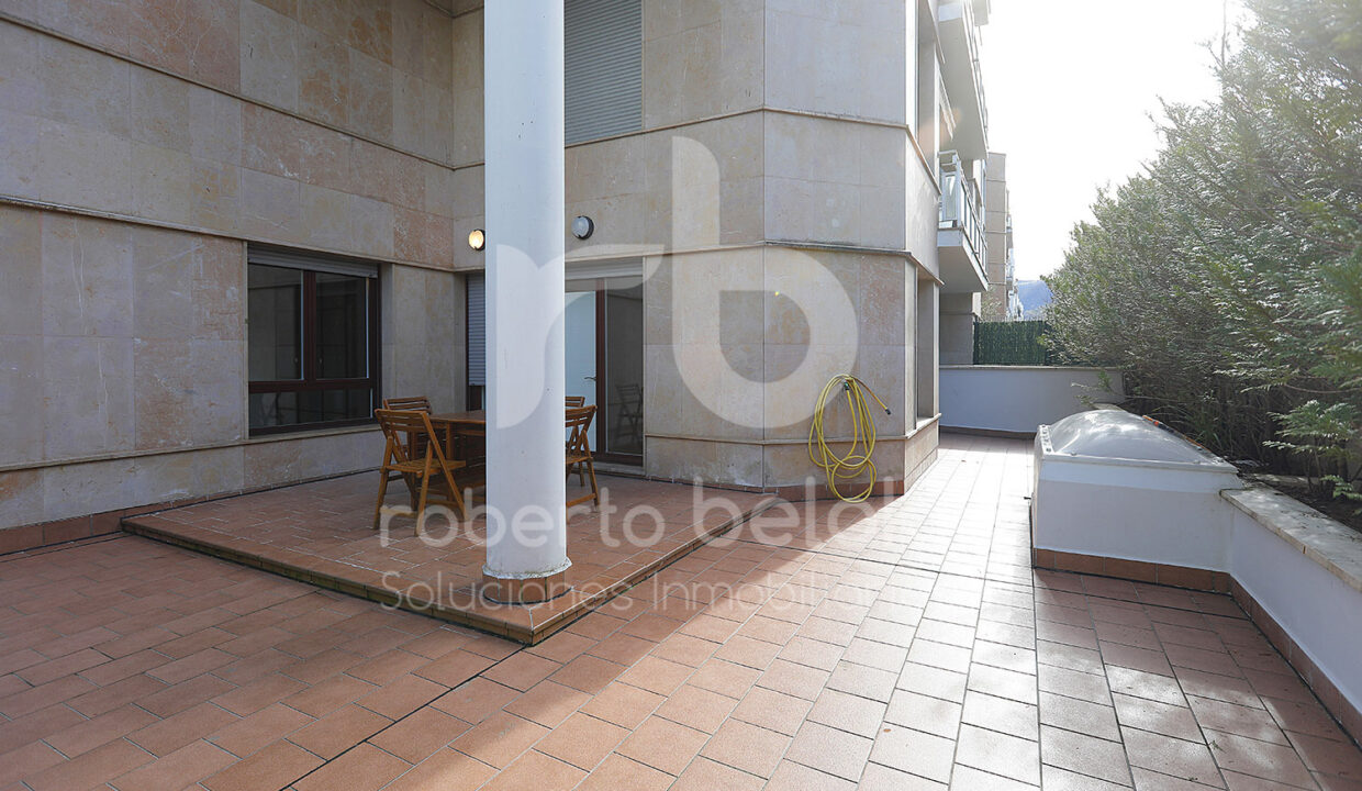 Roberto-Beloki-P2043-16-M
