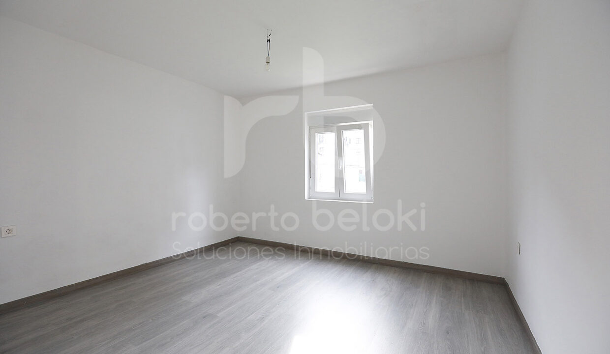 Roberto-Beloki-P2044-3-M