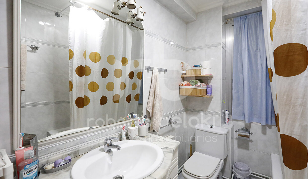 Roberto-Beloki-P2045-18-M