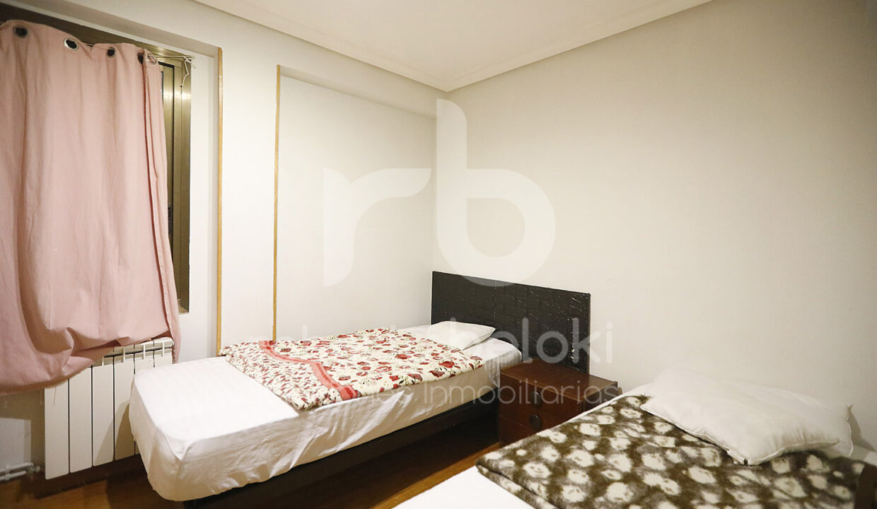 Roberto-Beloki-P2045-21-M