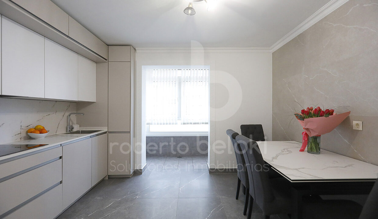 Roberto-Beloki-P2048-12M