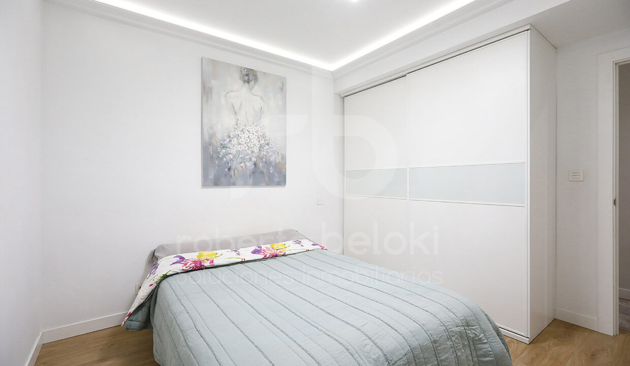 Roberto-Beloki-P2048-22M