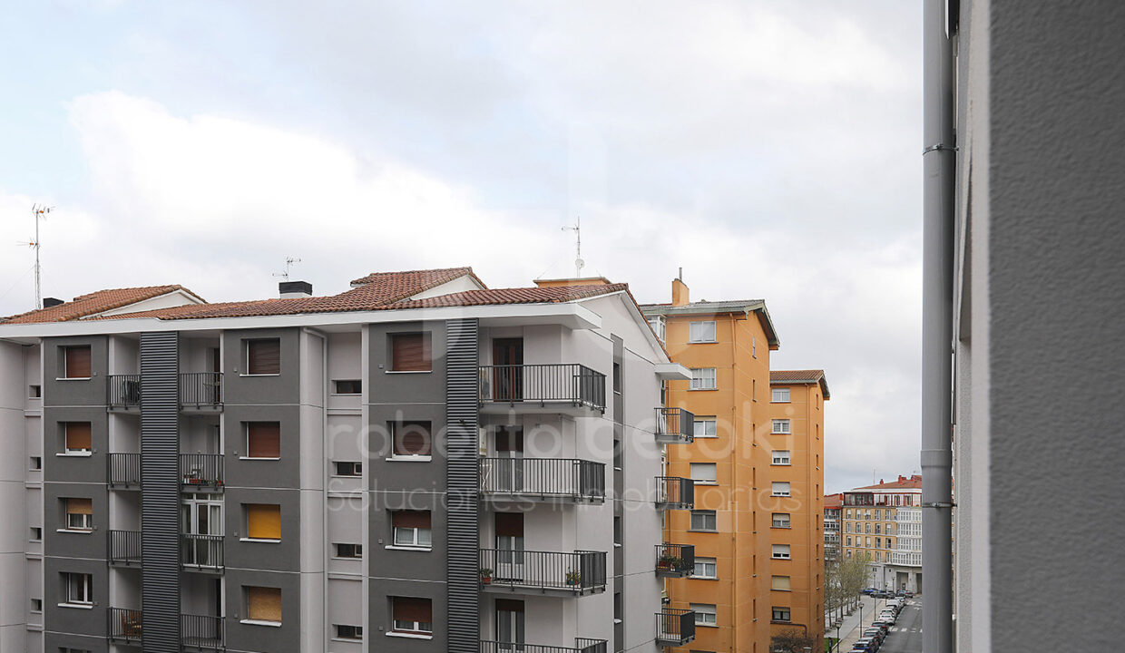 Roberto-Beloki-P2048-9M