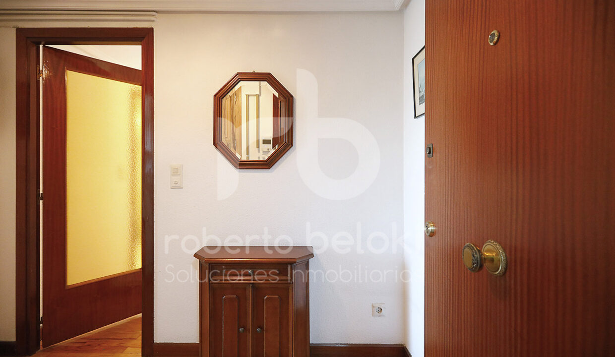 Roberto-Beloki-P2049-1-M