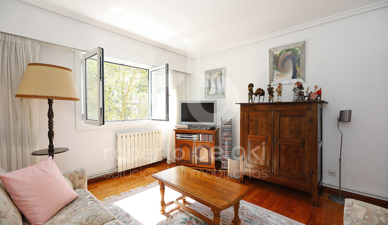 Roberto-Beloki-P2049-7-M