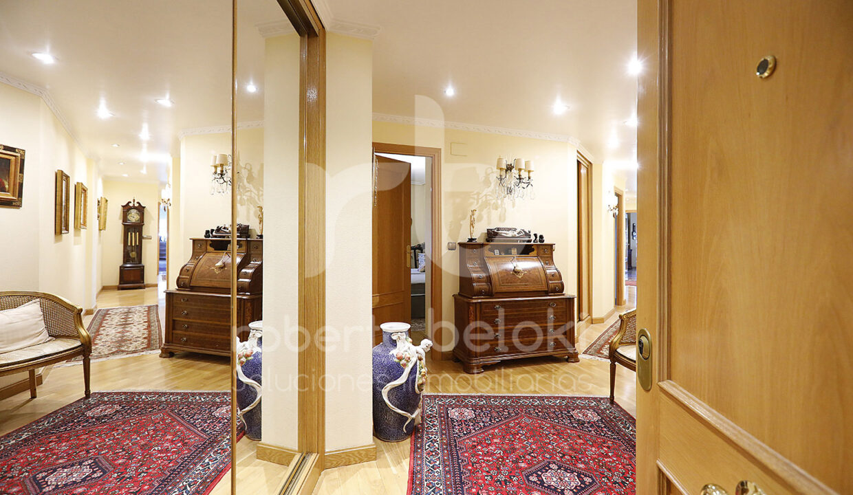 Roberto-Beloki-P2051-1-M