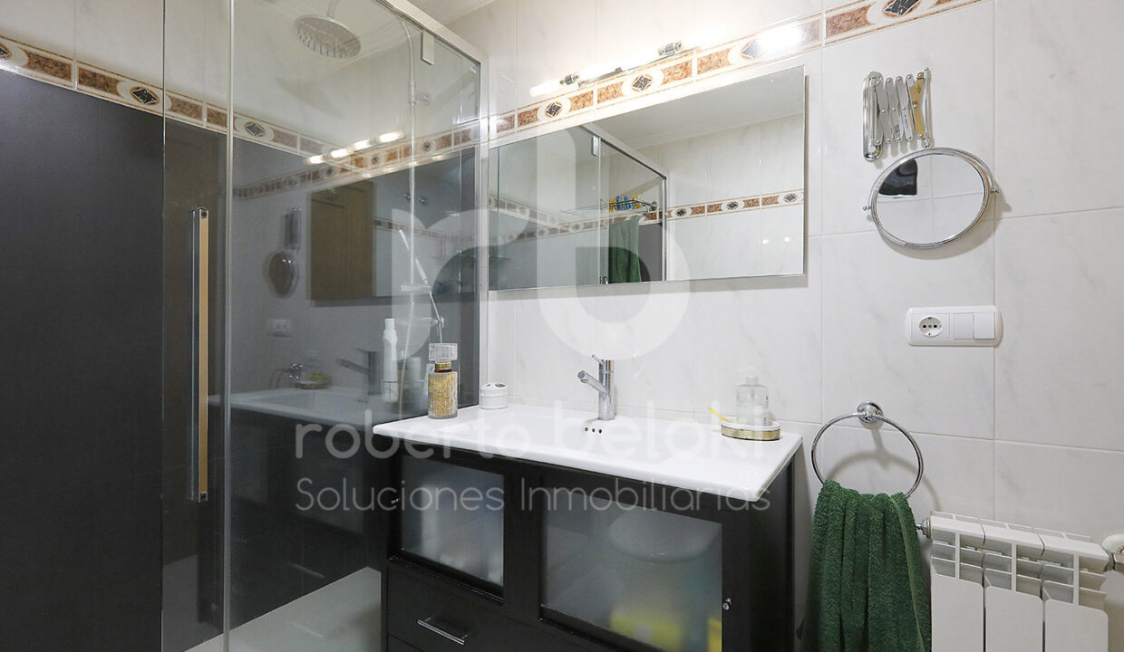 Roberto-Beloki-P2051-32-M