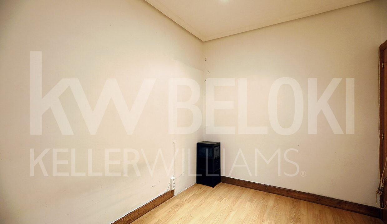 Roberto-Beloki-P2053-15-M