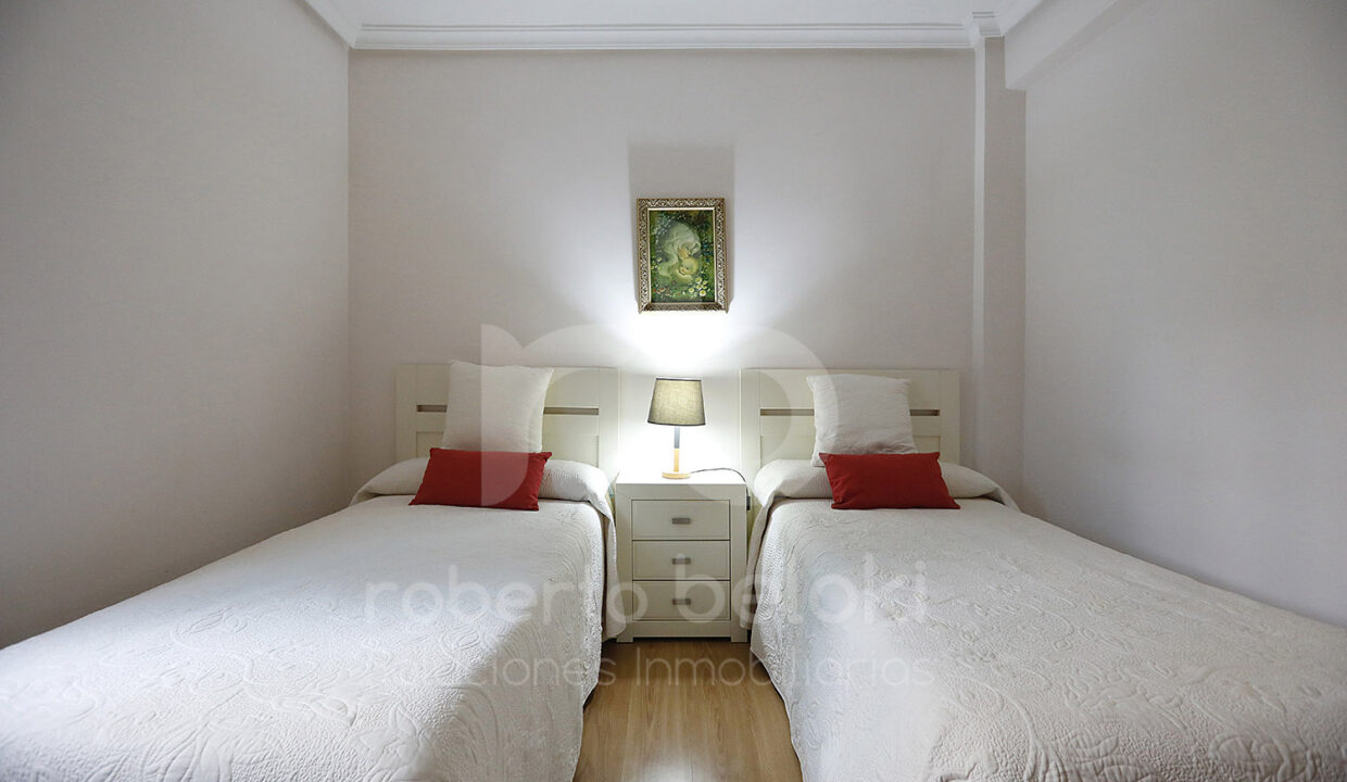 Roberto-Beoki-P2047-21-M