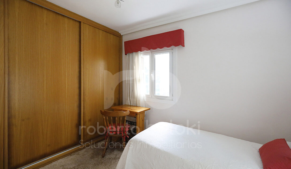 Roberto-Beoki-P2047-22-M