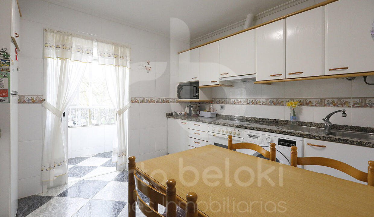 Roberto-Beoki-P2047-9-M