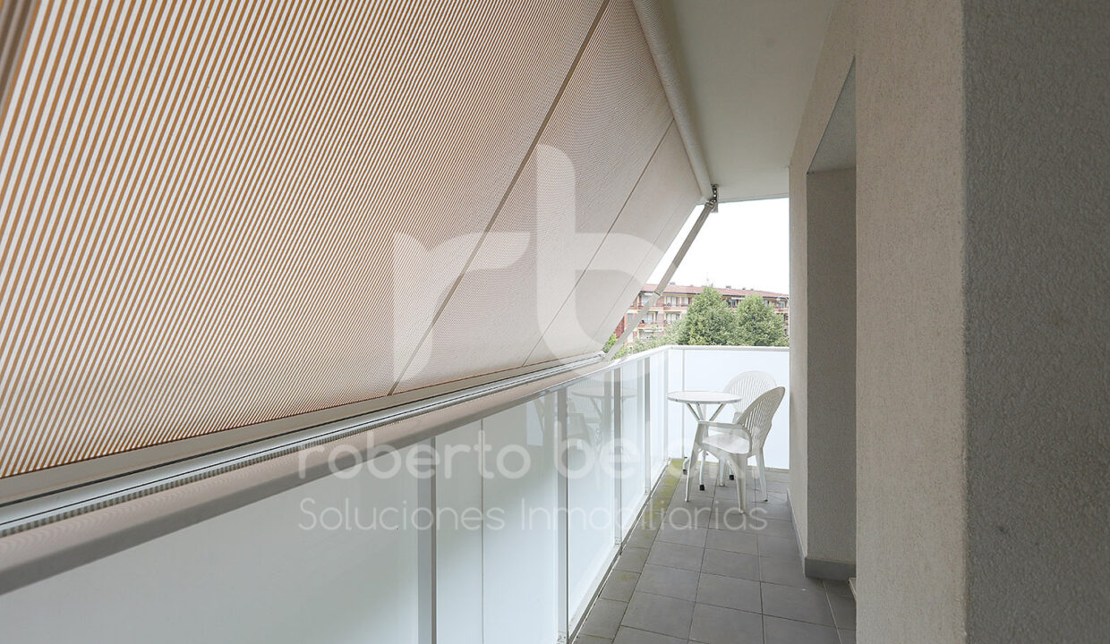 Roberto-Beloki-P2057-21-M