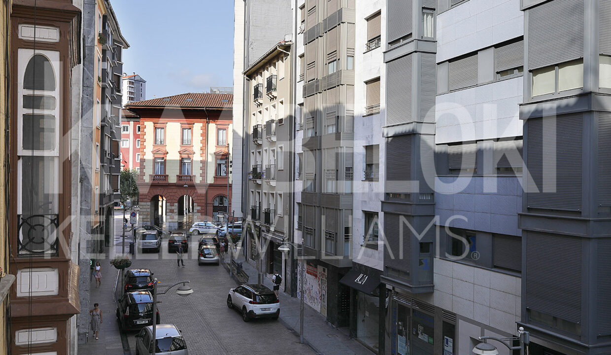 ROBERTO-BELOKI-DP1808-21-M