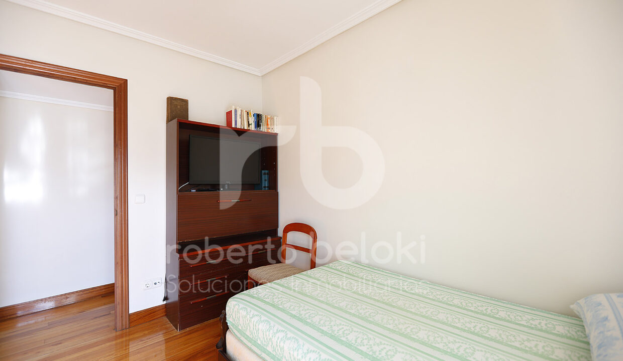 Roberto-Beloki-GP2022-25-M