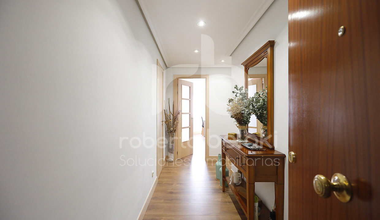 Roberto-Beloki-P2059-1-M