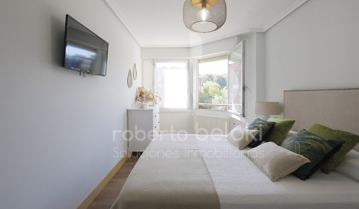 Roberto-Beloki-P2059-18-M