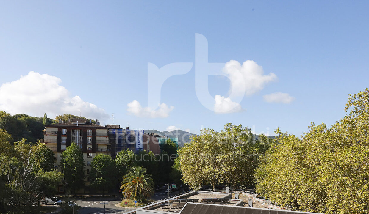 Roberto-Beloki-P2059-19-M
