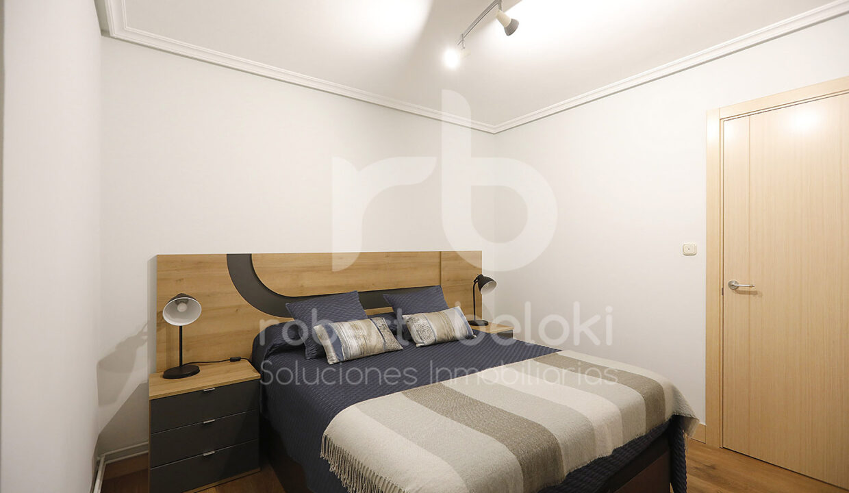 Roberto-Beloki-P2059-31-M