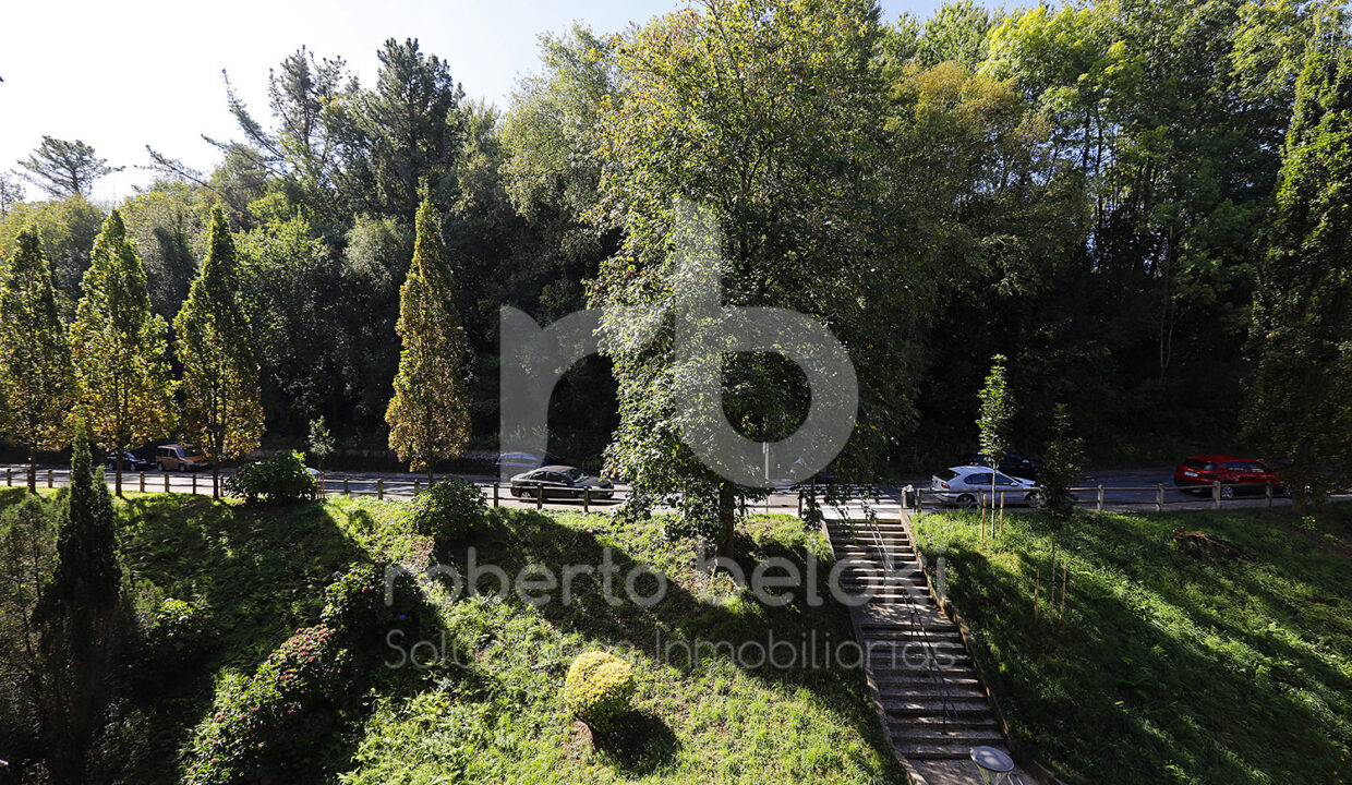 Roberto-Beloki-P2060-26-M
