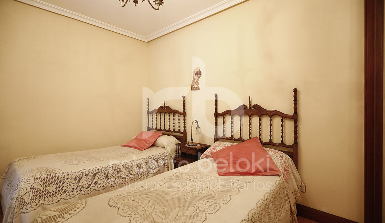 Roberto-Beloki-P2060-32-M