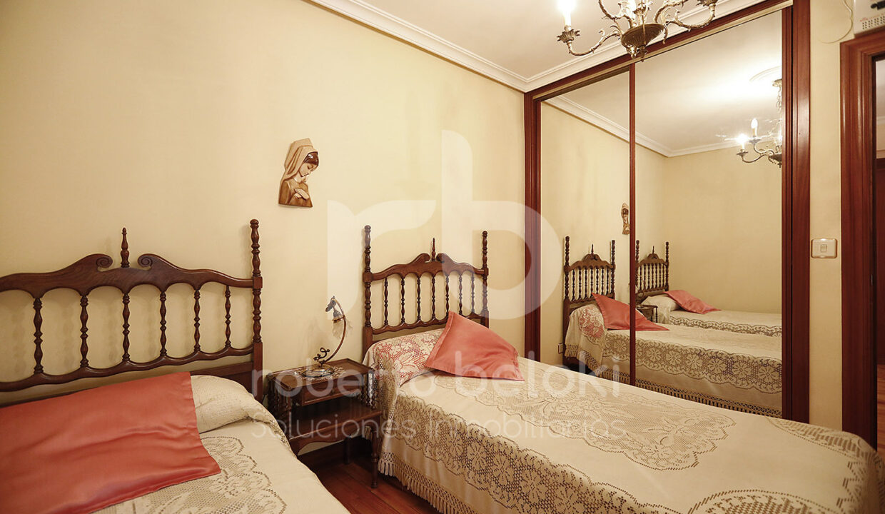 Roberto-Beloki-P2060-33-M
